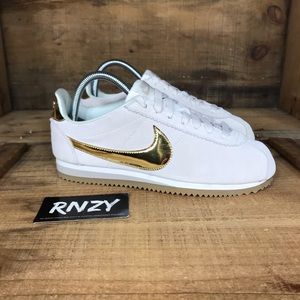 nike cortez phantom metallic gold